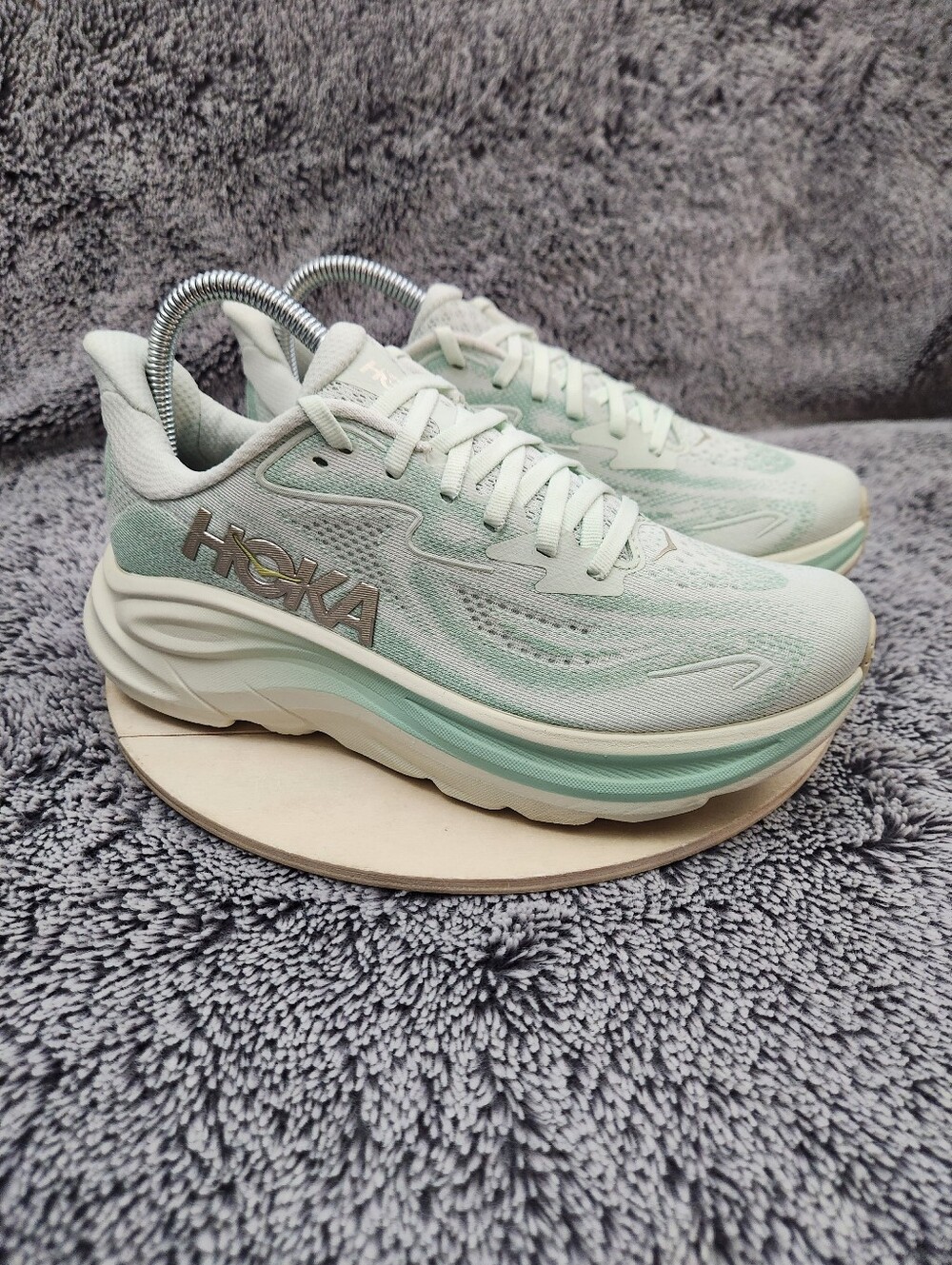 Hoka One One Clifton 10 Womens Size 8 B Sea Glass Jadeite Running Shoes